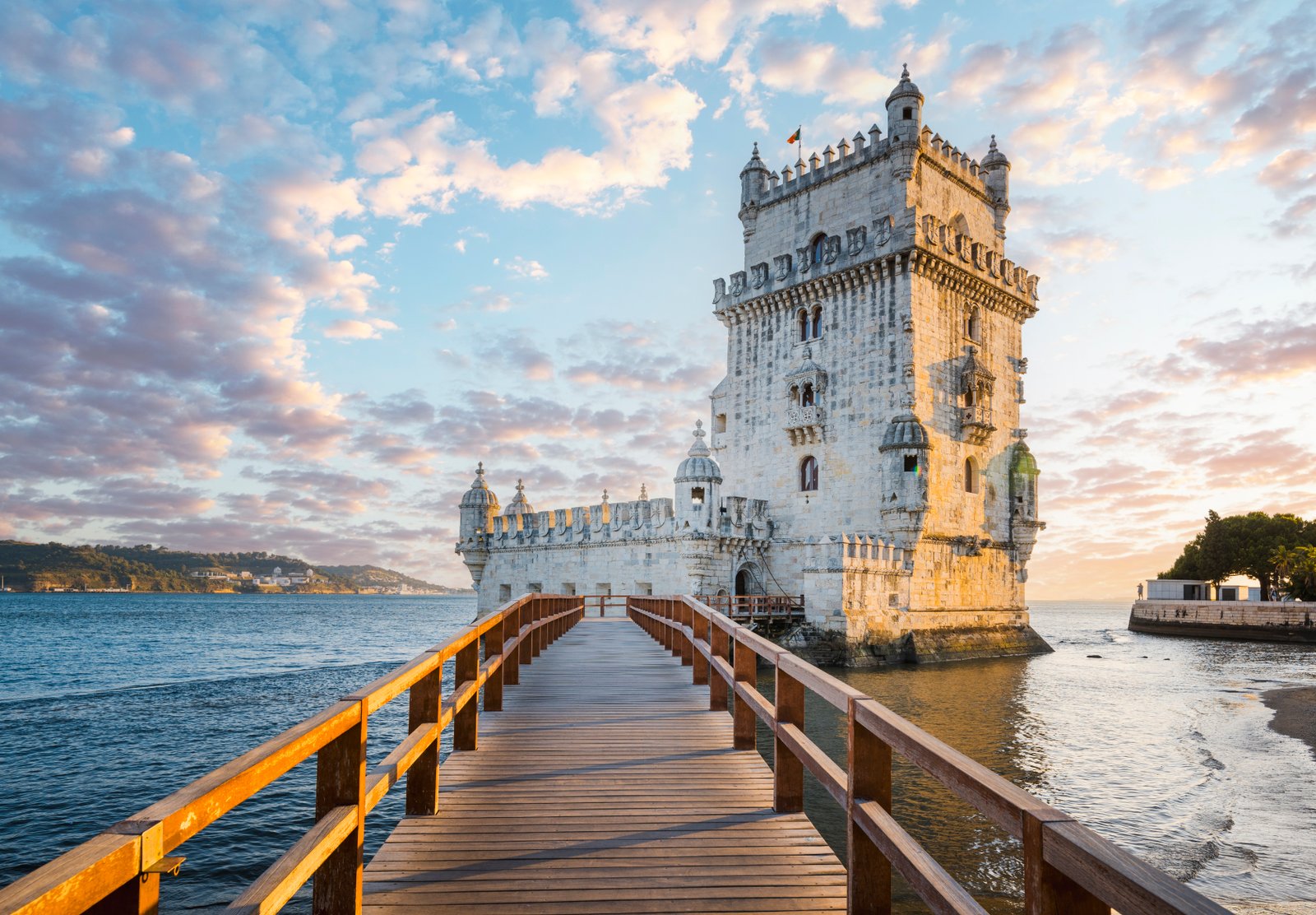 Torre de Belém en Lisboa, miniatura gótica en la desembocadura del Tajo